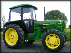 John Deere 1640